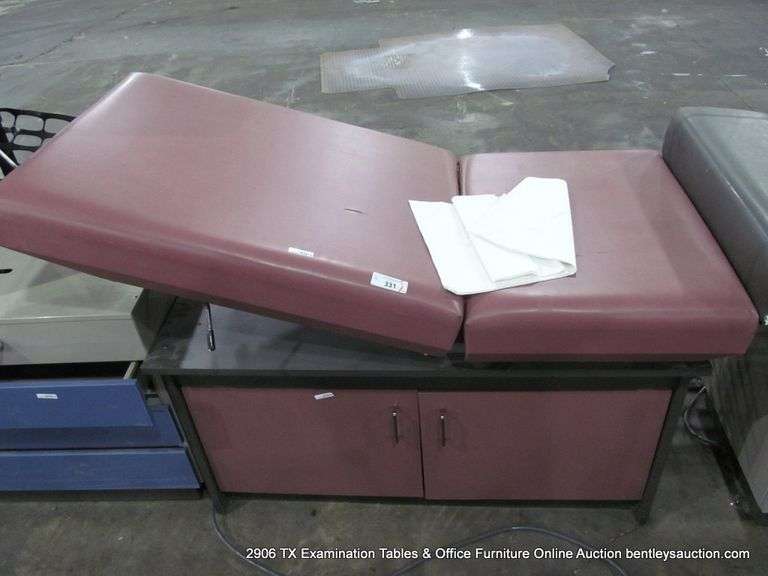 MEDICAL EXAM TABLE