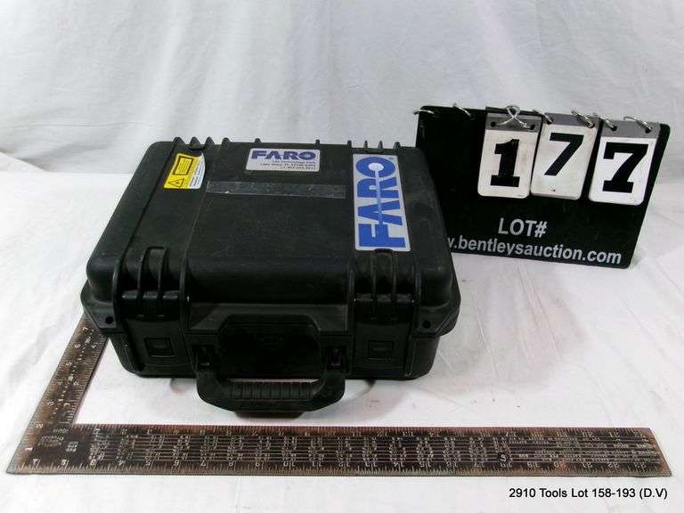 SMALL BLACK PELICAN CASE