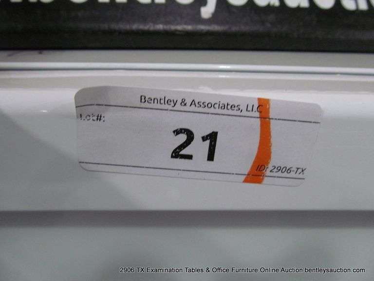 GE WHITE HOUSEHOLD MICROWAVE OVEN MODEL: JES2051DN4WW