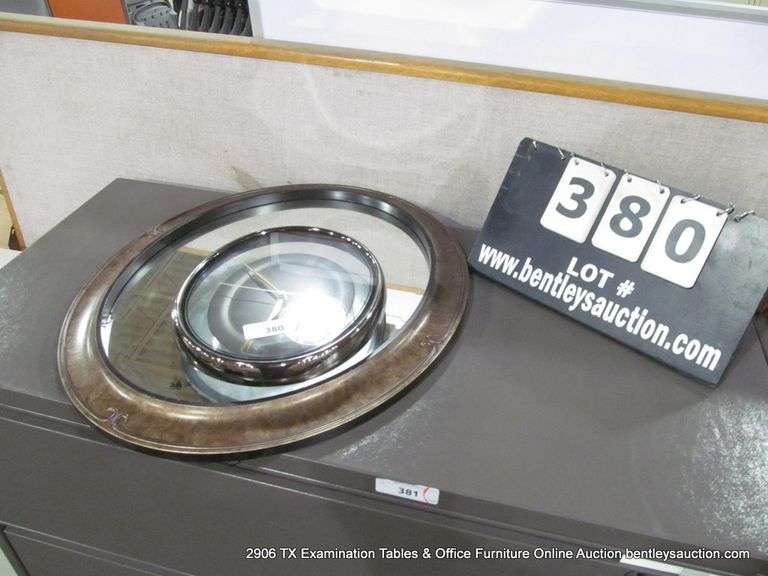 LOT 2: WALL MIRROR & WALL CLOCK