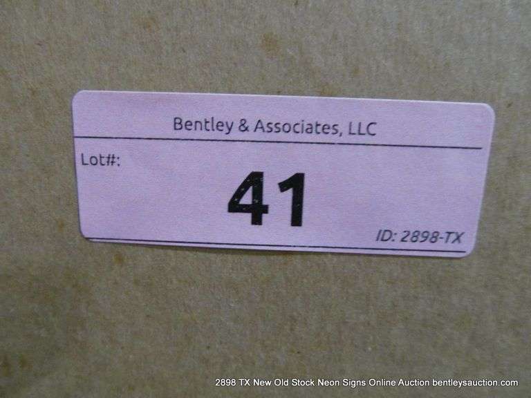 OLD MILWAUKEE LIGHT, 20" X 25"