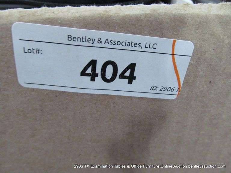 LOT: BOX OF 7 VARIOUS SIZED 3 RING BINDERS, DELL BLACK LAPTOP CARRY BAG