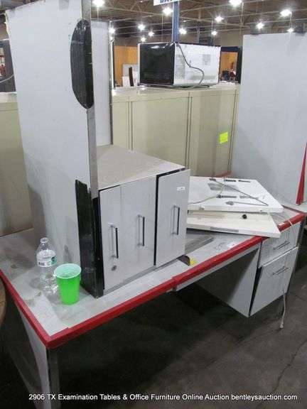 METAL DESK W/ LEFT HAND RETURN, 60" X 30" X 29"