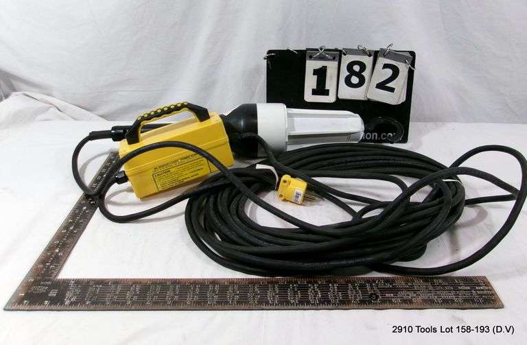 90-264 VAC/12 VDC POWER SUPPLY