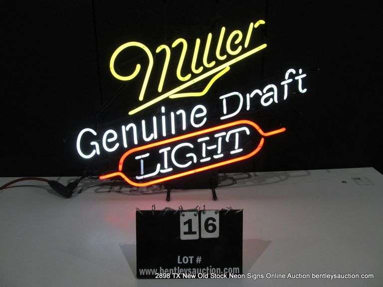 MILLER GENUINE DRAFT LIGHT, 25" X 30"