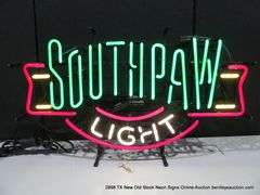 SOUTHPAW SMALL, 26" X 15"