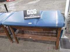 MEDICAL EXAM/MASSAGE TABLE W/ DRAWER