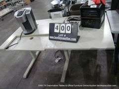 57 1/2" X 31 1/2" X 29 1/2" LIGHT GREY LAMINANT ADJUSTABLE HEIGHT DESK