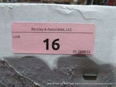 MILLER GENUINE DRAFT LIGHT, 25" X 30"