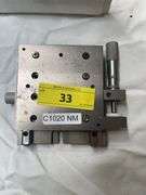 MANUAL LINEAR TRANSLATION STAGE W/ MICROMETER HEAD