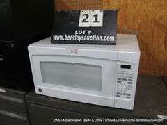 GE WHITE HOUSEHOLD MICROWAVE OVEN MODEL: JES2051DN4WW