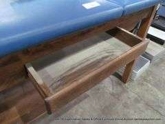 MEDICAL EXAM/MASSAGE TABLE W/ DRAWER