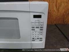 GE WHITE HOUSEHOLD MICROWAVE OVEN MODEL: JES2051DN4WW