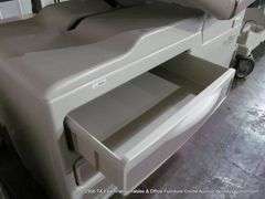 MIDMARK RITTER 204 MEDICAL EXAMINATION TABLE