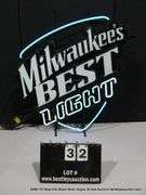 MILWAUKEE BEST LIGHT, 25" X 30"