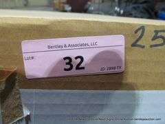 MILWAUKEE BEST LIGHT, 25" X 30"