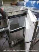 SCOTSMAN STAINLESS STEEL ICE MAKER MODEL: SCN60GA-155