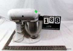 KITCHEN AID CLASSIC SERIES 4.5 QUART STAND MIXER
