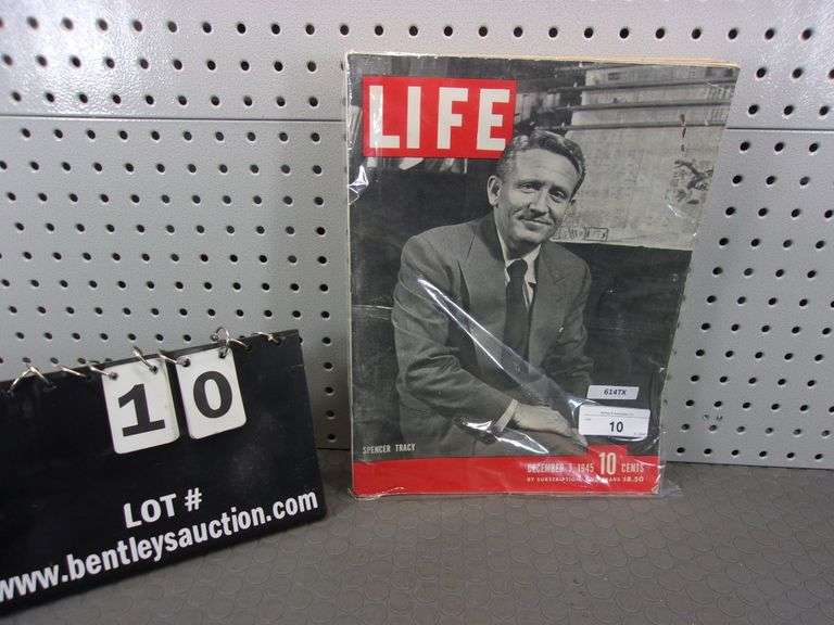 VINTAGE LOT: (5) LIFE MAGAZINES W/ FAMOUS MOVIE STARS - SPENCER TRACY, LORETTA YOUNG, GARY COOPER,
