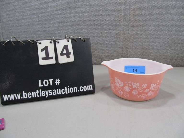 PYREX PINK & WHITE GOOSEBERRY CASSEROLE DISH