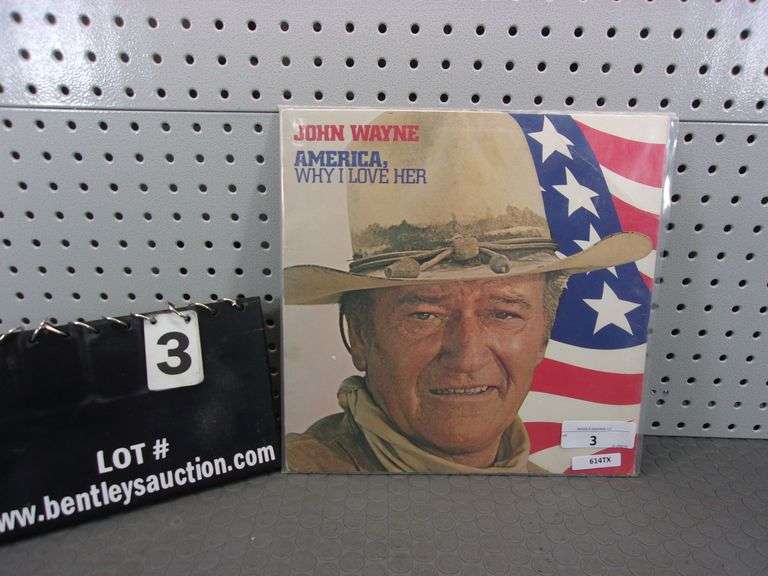 JOHN WAYNE 1973 LP, ORIGINAL ISSUE W/ GATEFOLD COVER - TEXT FOR ALL RECORDINGS