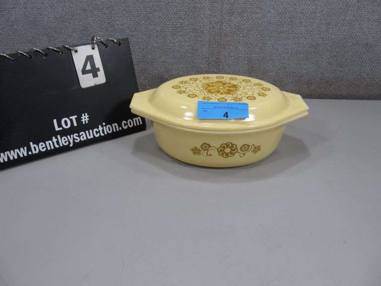 PYREX YELLOW KIM CHEE W/ LID