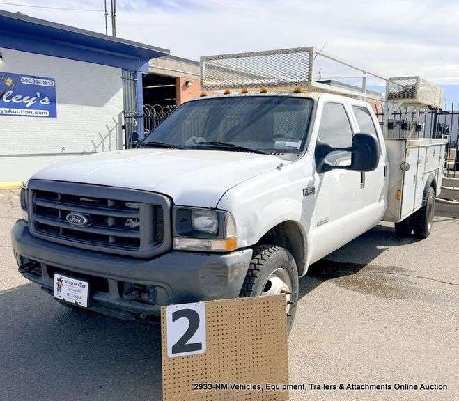 2004 FORD F-550 4WD SERVICE BED 101,904 MILES