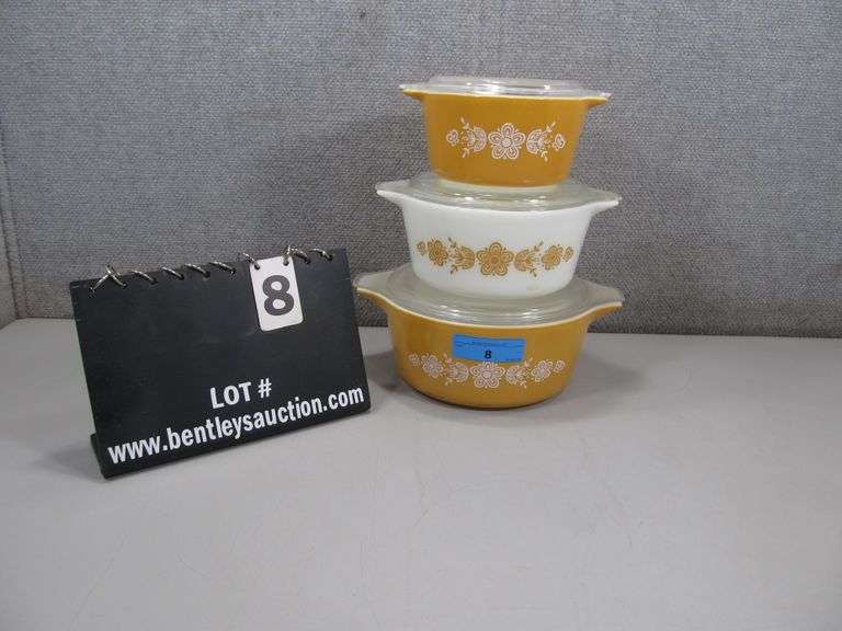 PYREX VINTAGE SET OF 3 W/ LIDS - BUTTERFLY GOLD