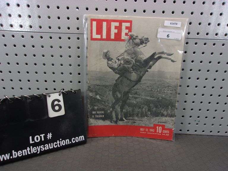 LIFE MAGAZINE ROY ROGERS & TRIGGER ON COVER - 7-12-43