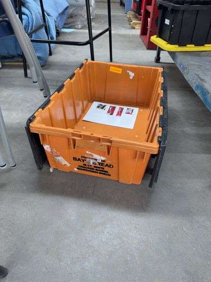 PLASTIC BIN