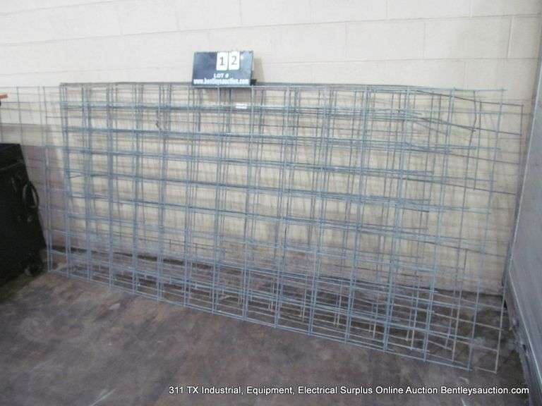 LOT: (6) METAL SQUARE FENCING ~ (5) 8' LONG, (1) 16' LONG