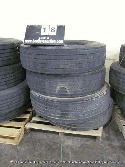 PALLET OF (4): MICHELIN TRUCK TIRES ~ 275/80, R22.5, XZA3