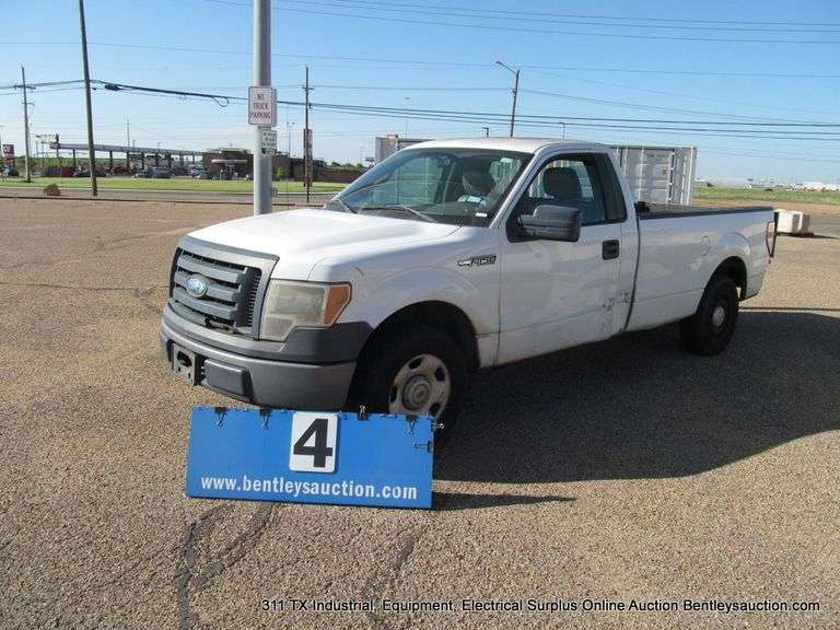 2009  FORD  F150  XL  PICKUP  141,034 MILES