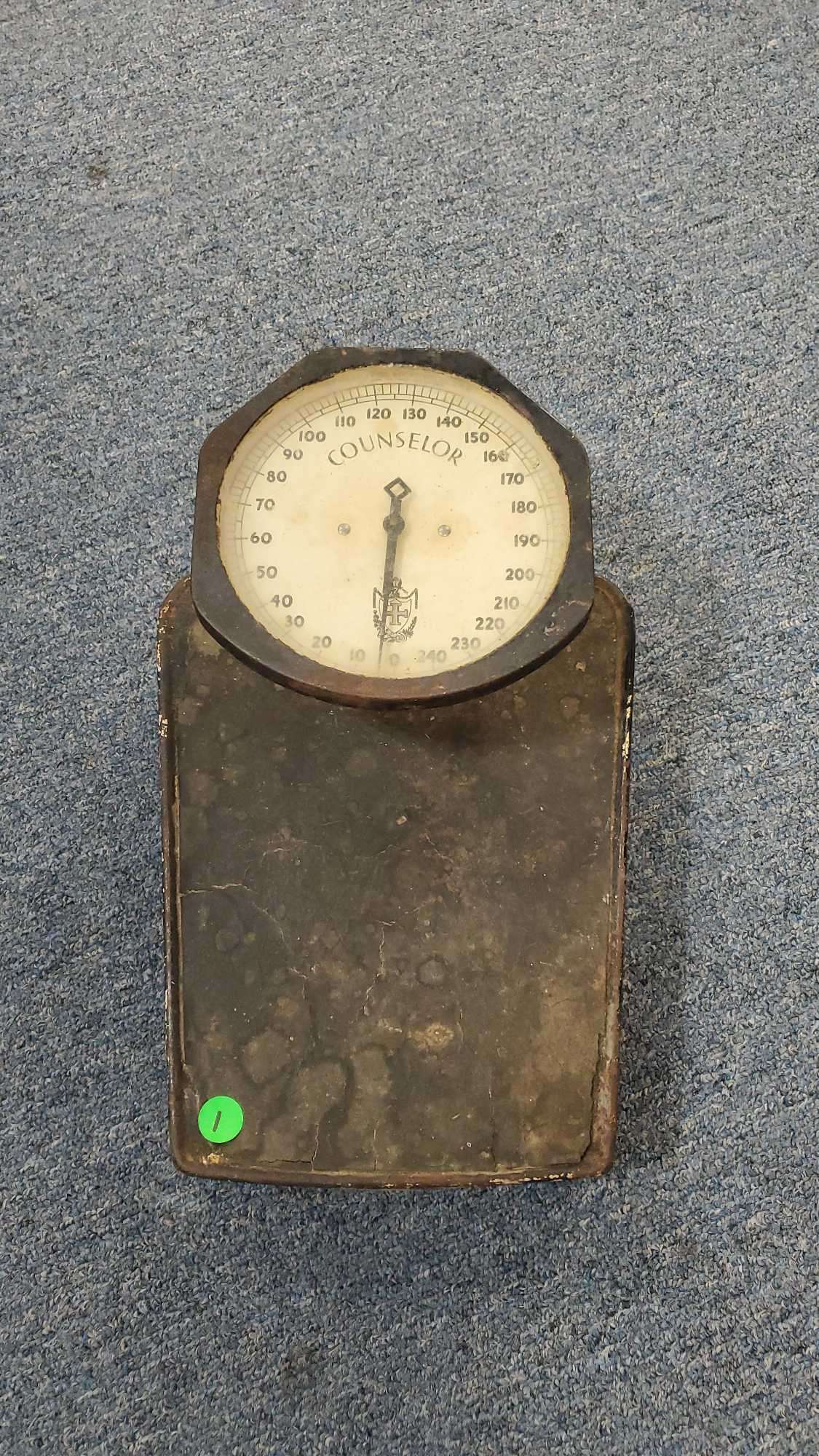 Counselor scale vintage