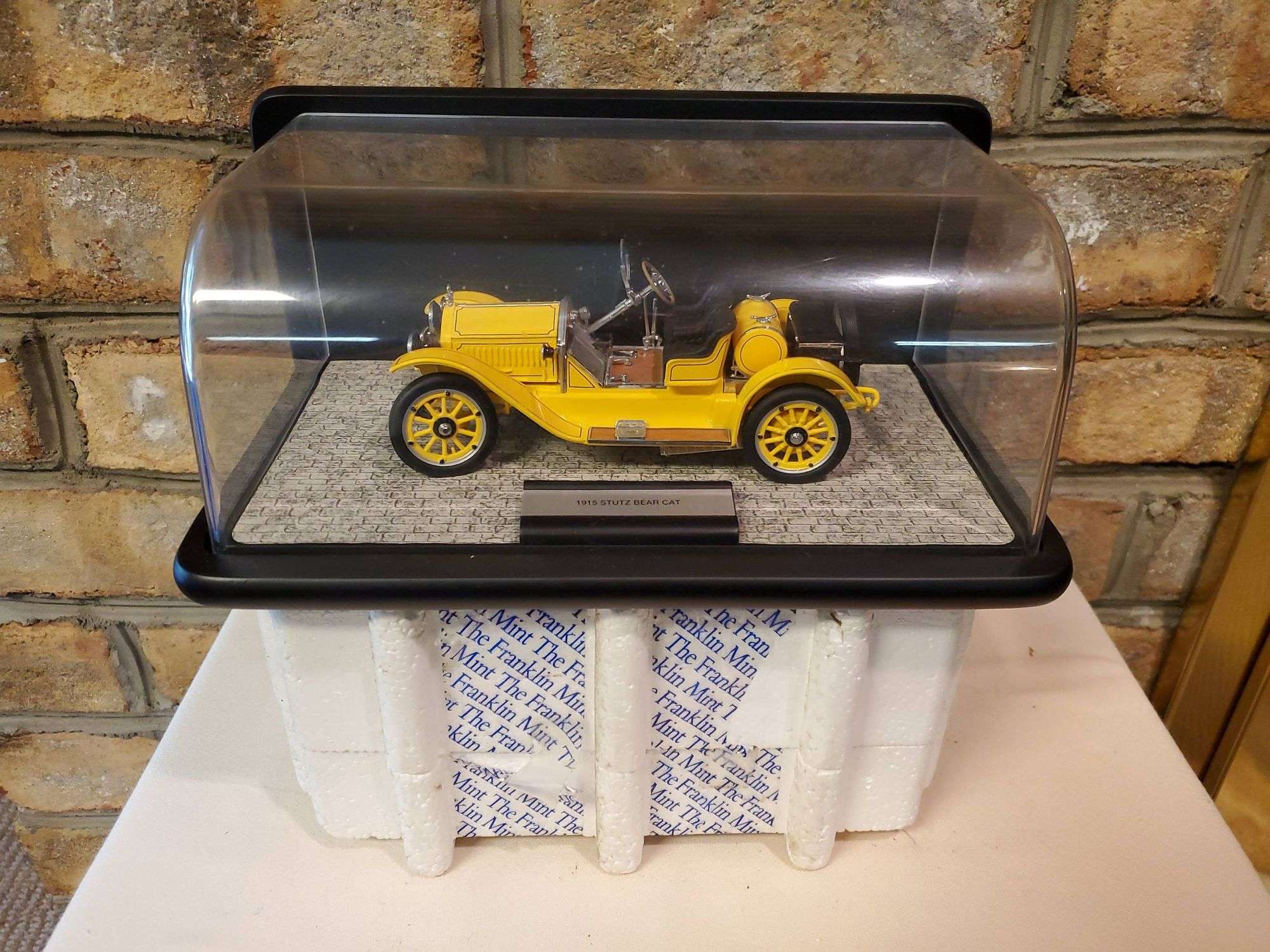 Franklin mint metal precision cars 1/24 scale 1915 stutz
