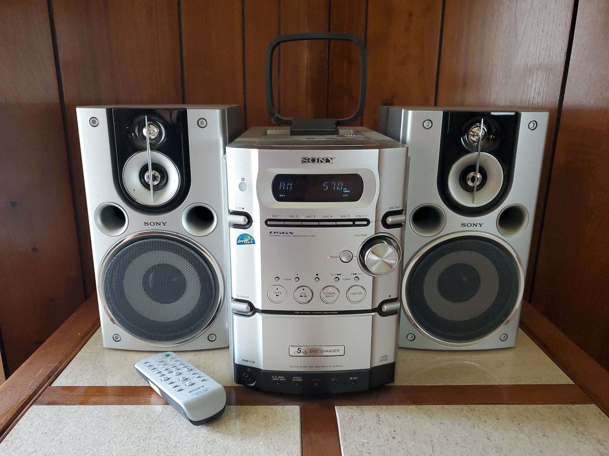 SONY CMT-SE9　マイクロハイファイコンポーネントシステム News and Information スーパーオーディオCDやDVDも楽しめる高音質を