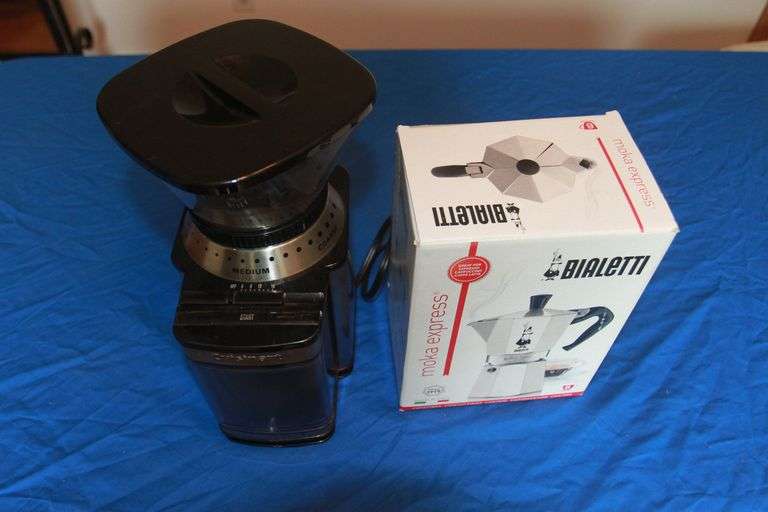 Coffee grinder and Bialetti coffee pot