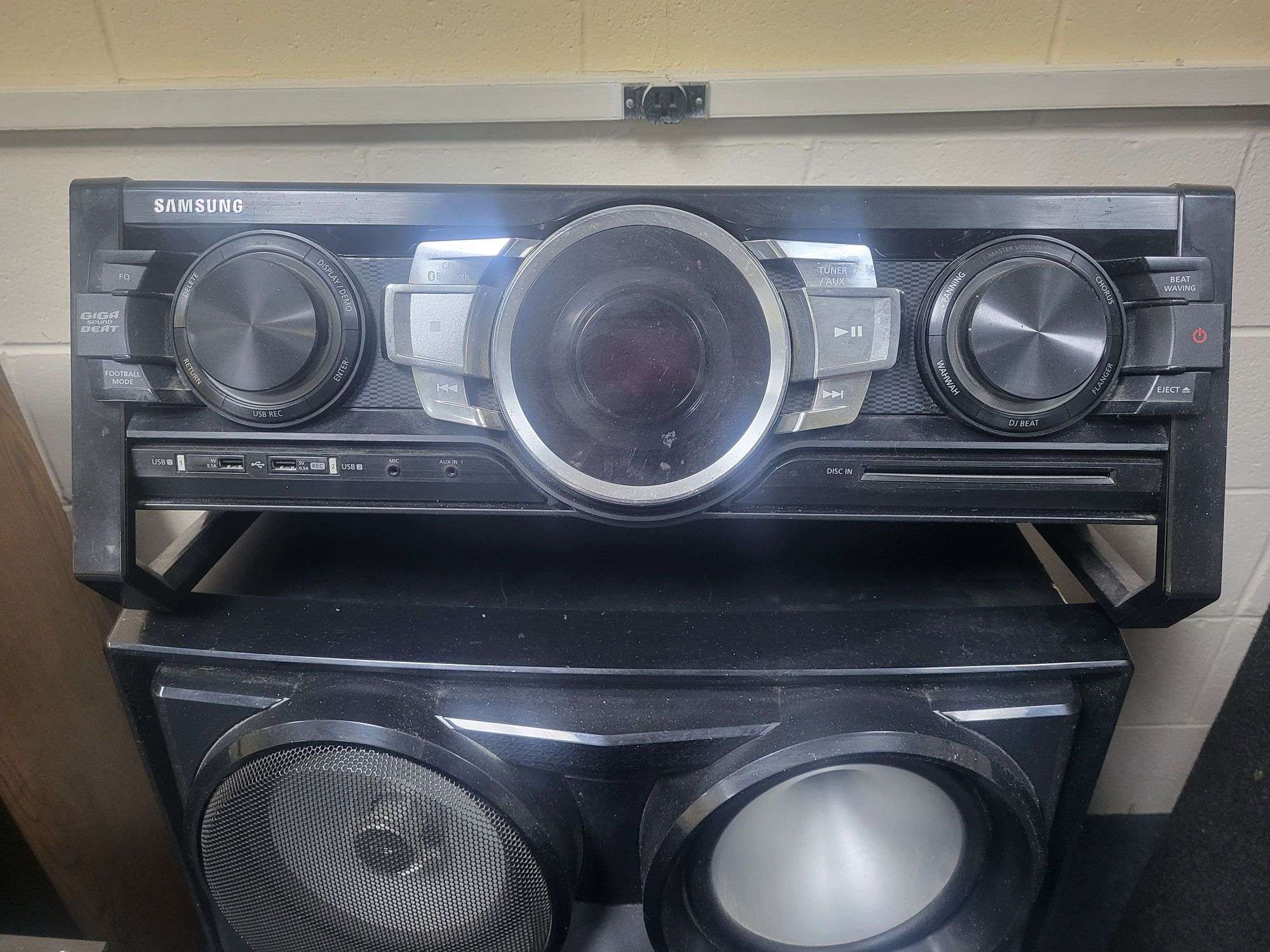 Samsung Giga sound speaker model # PS- FS9000 untested - Bid