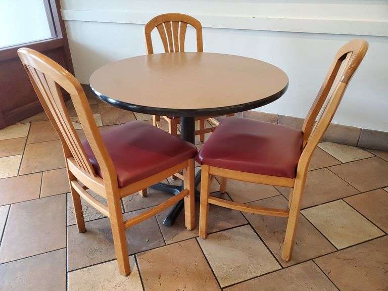 Peaberry's round table for three including 36-in X29H table and three chairs. All for your bid!