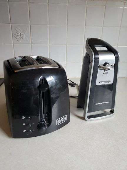 Hamilton Beach can opener and B&D toaster
