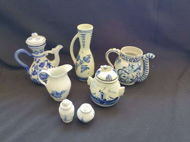Delft Blue pitchers, covered pot, salt & pepper