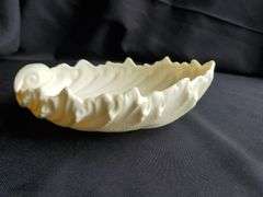 Lenox leaf design 9" W bowl/nut dish