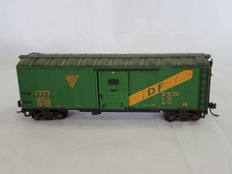 1960s HO Scale Mantua DF GAEX 100002, vintage tanker, Athearn HO Scale ...