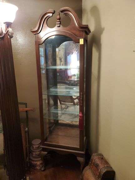 Lighted, mirrored back curio cabinet, 80x25x13
