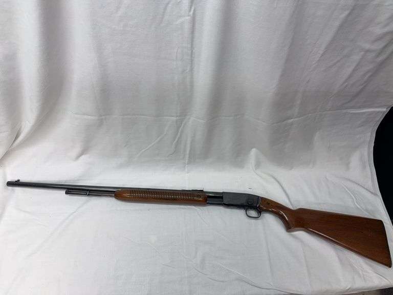Remington Fieldmaster Model 121 .22Cal Rifle with 24” Barrel. Inspect at Expert Outfitters in North Lima, Ohio.Buyer will be responsible to pay FFL paperwork fees to Expert Outfitters.