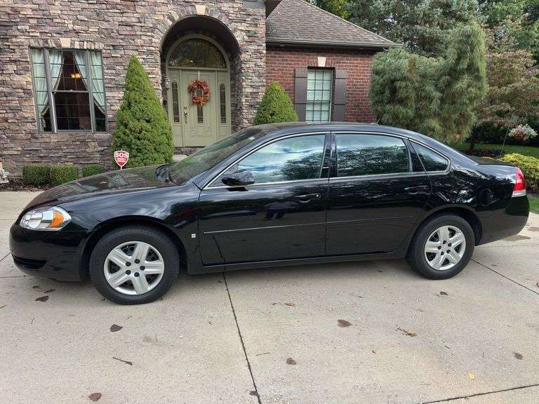 2007 Chevy Impala LS flex fuel, VIN:  2G1WB58KX79187859; odometer reads 62,270 miles, 3500 V6 auto trans,  black exterior, grey cloth interior, full power.  Excellent condition and runs as it should!  SUPER CLEAN!  Payment by Cash, Certified Check (payable to Basinger Auction Service) or wire transfer (info given to winning bidder) due by 1st day of pick up (11/13/25).  Title in hand and will be given at pickup upon payment in full.