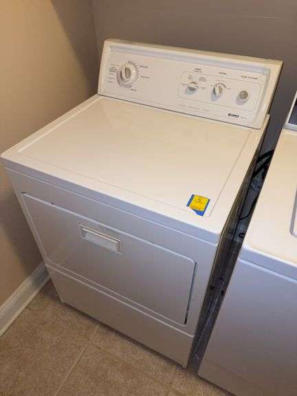 Kenmore 90 Series Heavy Duty Gas Dryer Model No. 110.70922990. Very Clean