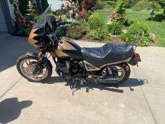 1983 Yamaha Midnight Maxim motorcycle, black with gold, 23k miles,  recent new tires at a cost of almost $1000.00, one owner, always stored in garage, rare bike as this model only made one year.  Payment in full by certified check payable to Basinger Auction Service at time of pickup on days noted.