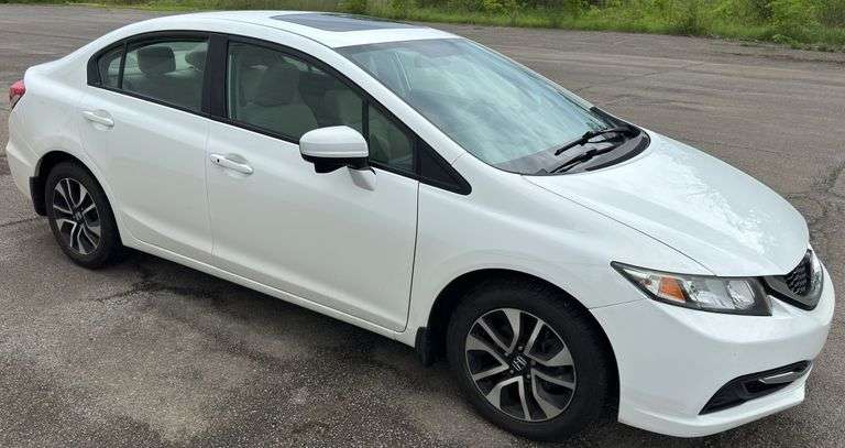 2015 Honda Civic, tan cloth interior, 59k miles, sunroof, power windows and locks. Runs and drives as it should. Sellers just had car serviced with lube oil, filter and inspection.  See Report photos. Payment in full by certified check payable to Basinger Auction Service at time of pickup on days noted.