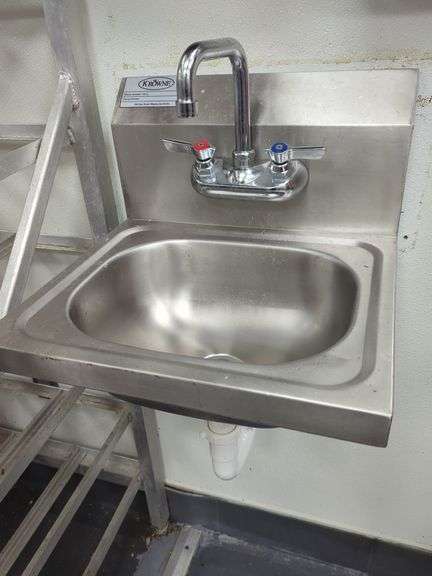 Krowne model hs2l stainless steel commercial hand sink
